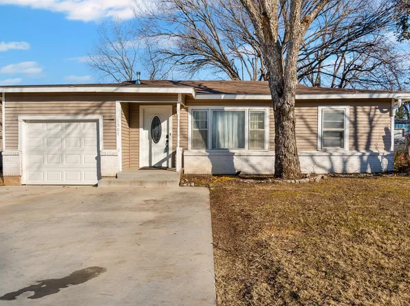 1507 Brush St, Bridgeport, TX 76426