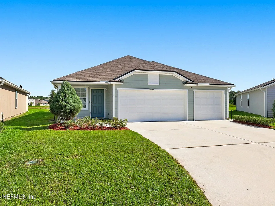 12069 Green Thicket Ln