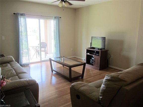 3rd image of 10377 Canal Brook Ln