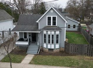 823 W Franklin St, Appleton, WI 54914