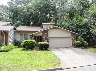 270 Lakeview Rdg E, Roswell, GA 30076