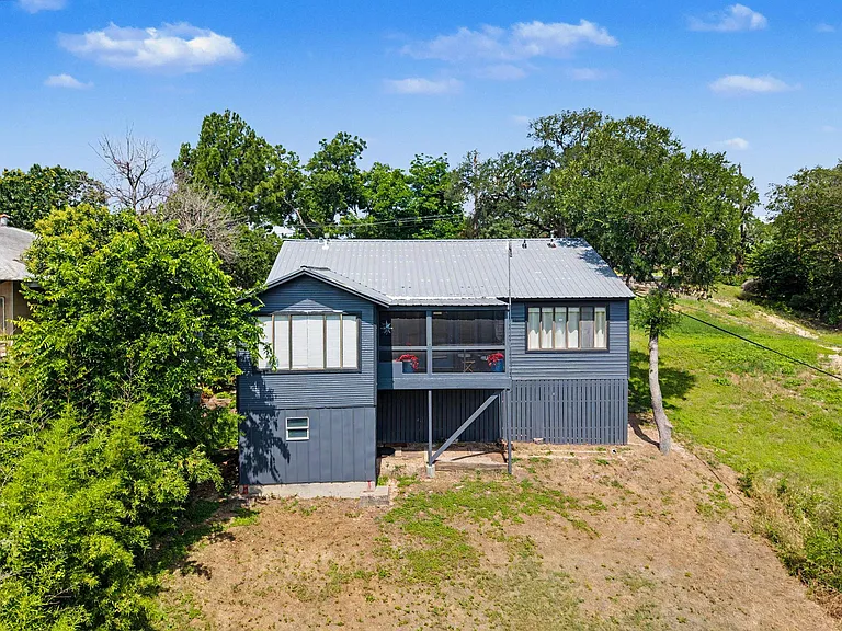 717 Brownlee Cir — Photo 29