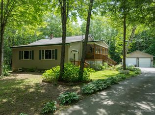 16 Moose Valley Dr, Sidney, ME 04330