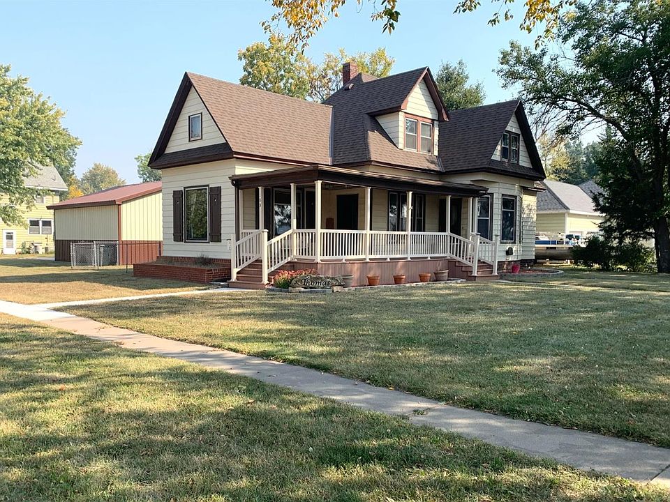 1st image of 103 N Wilhelm Ave
