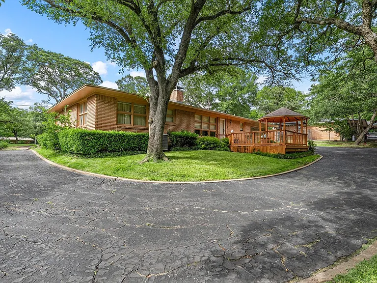 7808 Delhi Rd — Photo 7
