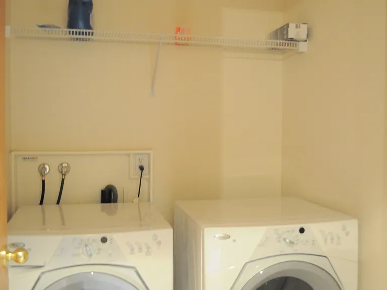 551 Quincy Ave NE — Photo 23