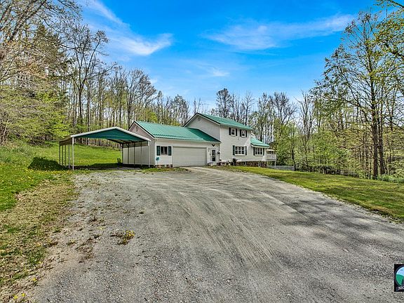 2nd image of 50 Lilac Ln