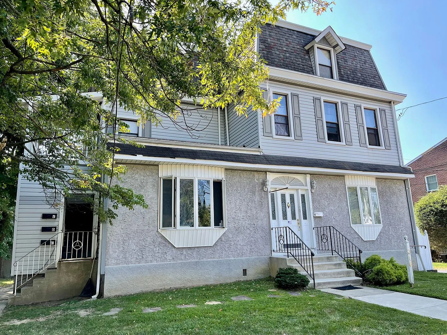 316 E. Ridley Avenue — Photo 2