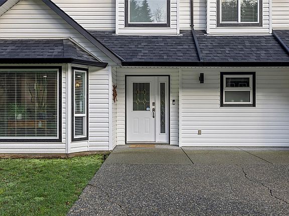 4th image of 3180 West Rd