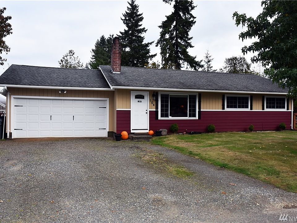 1st image of 104 Henneck Pl