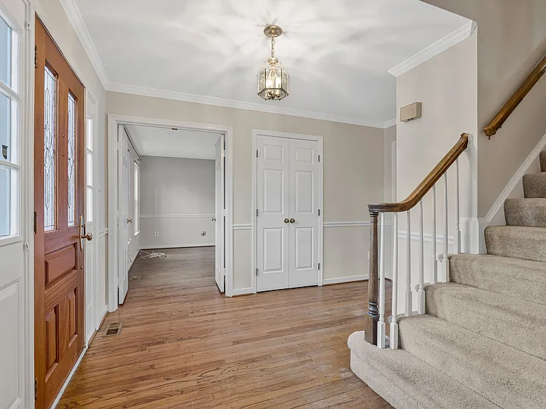 1215 Delta Glen Ct — Photo 5