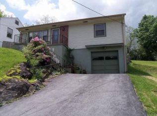 2212 Toledo St, Bluefield, WV 24701