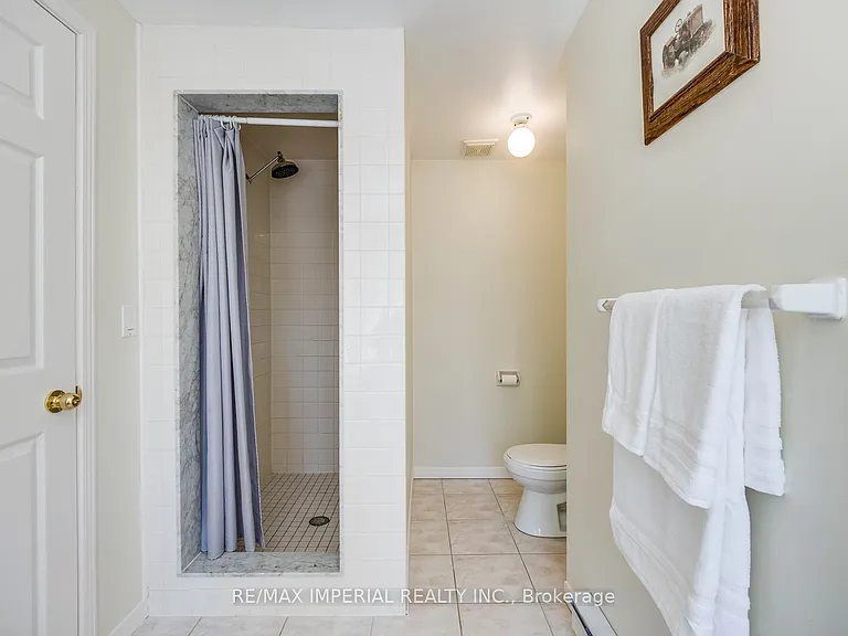 2048 Devon Rd — Photo 31