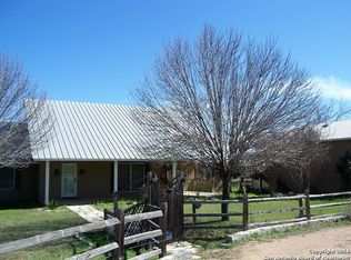 1014 Country Rd, Johnson City, TX 78606