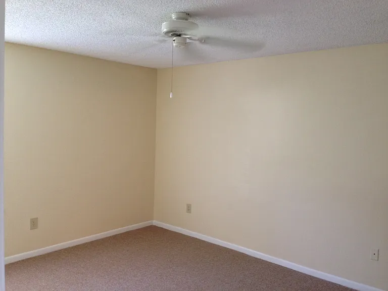 3595 Sable Palm Ln #C — Photo 11