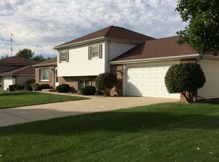 12524 W 105th Ave, Saint John, IN 46373