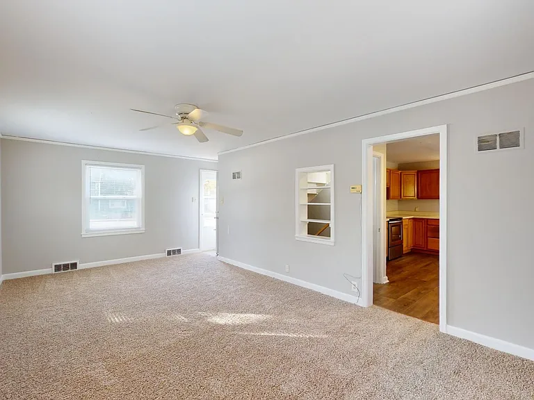 3121 Lincoln Way — Photo 14
