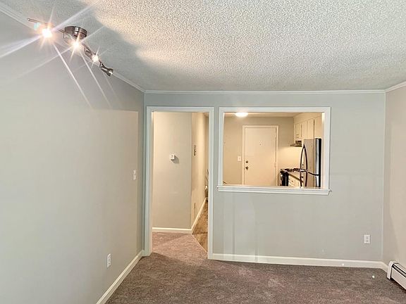 5th image of 625 W Lowell Ave Unit 14