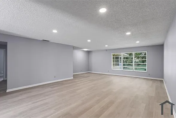 5364 Rose Marie Ave S — Photo 4