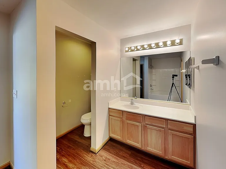 3226 Kenilworth Ln — Photo 13