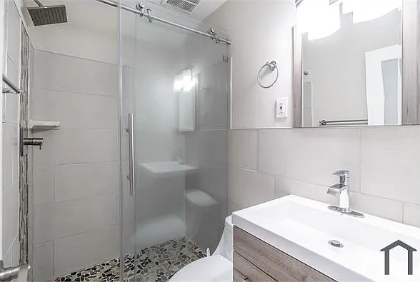 407 S 12th St #4 — Photo 8