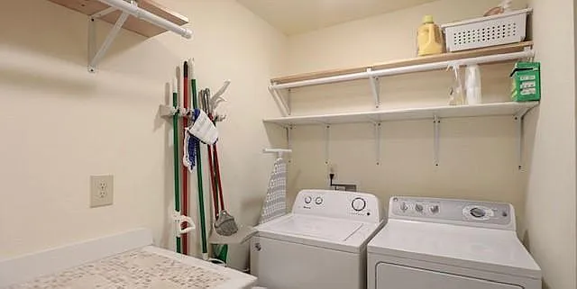 1345 Wilmington Island Rd #SEPARATE LOFT APARTM — Photo 8