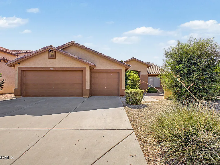 16148 N 157th Dr — Photo 1