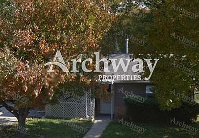 Welcome Home to 1119 S 51st St!