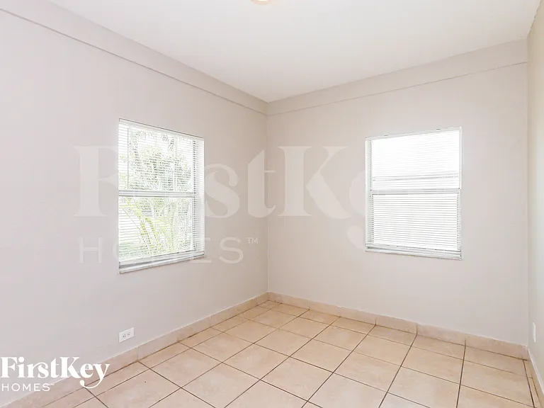 2440 NW 162nd St — Photo 7
