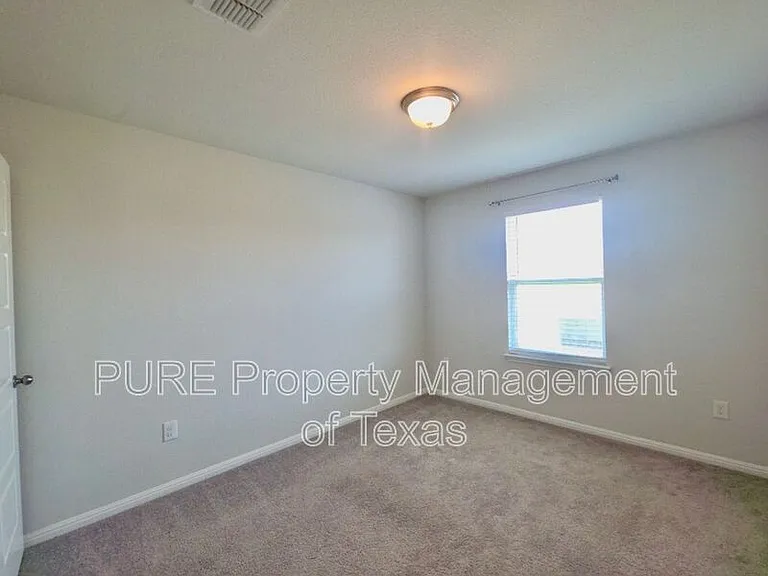 10400 Alemoor Dr — Photo 21