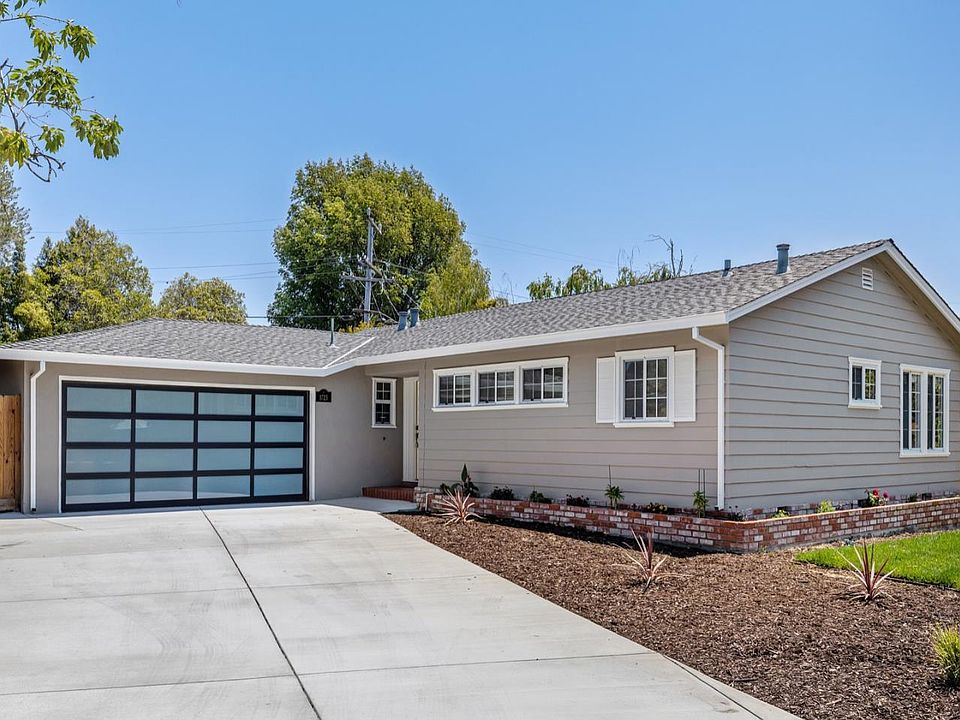 1st image of 1723 Fernwood Way