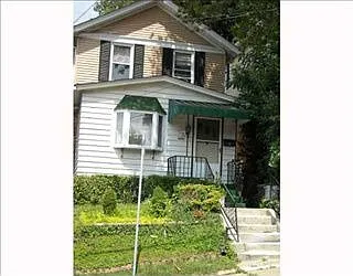 1640 Lasalle Ave photo 1