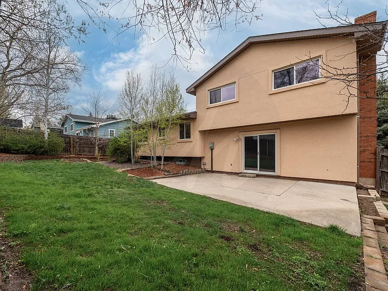 2630 Maroon Bells Ave — Photo 16