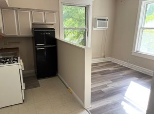 1122 Pearl St APT 2, Columbus, IN 47201