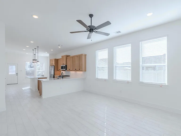 10472 Wild Rice St — Photo 10