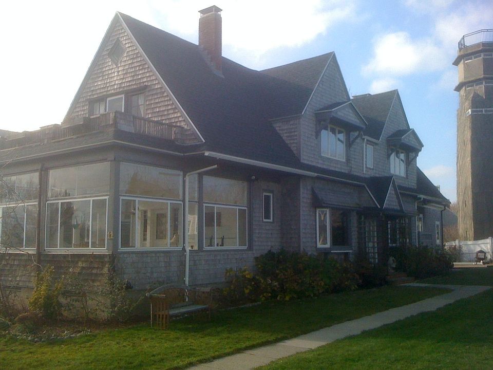 Majestic Art & Crafts Victorian