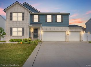 58176 Thomas Dr, New Haven, MI 48048
