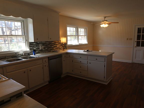 5th image of 3207 Shaftsbury St