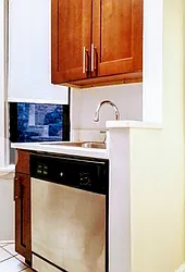 Rented by Urban Real Estate Inc