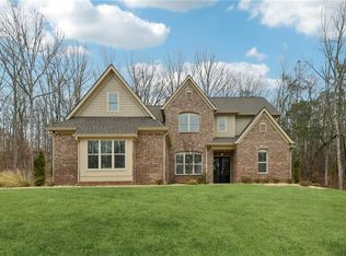 25 Mountain Crest Dr, Oxford, GA 30054