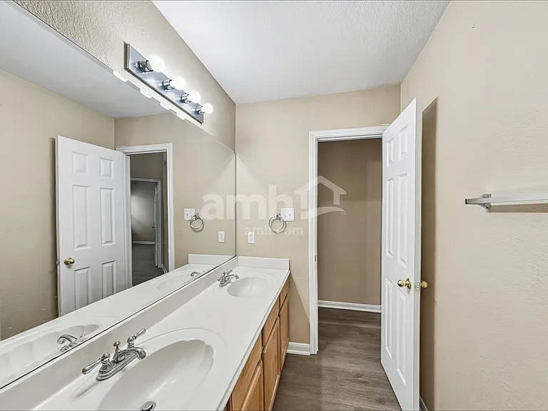 2116 Faldo Ln — Photo 15