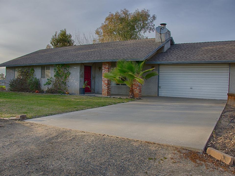 1st image of 35359 Avenue 13 1/4