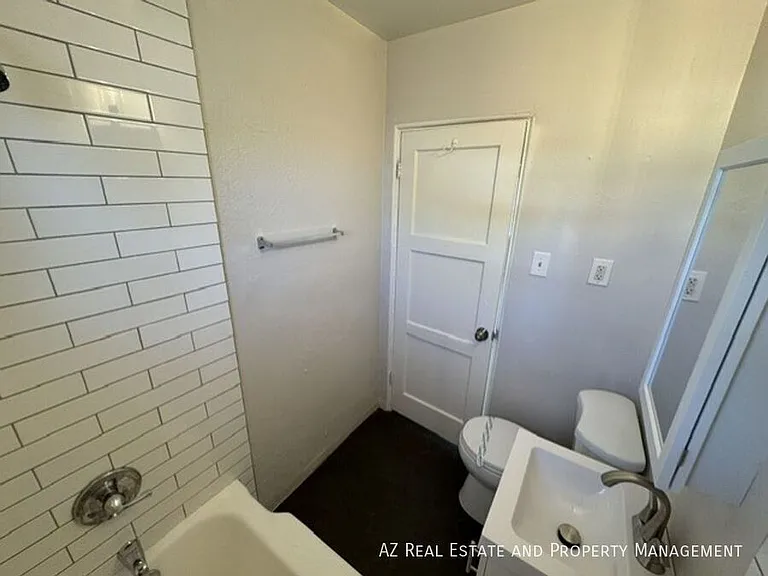 1036 N 16th St — Photo 20