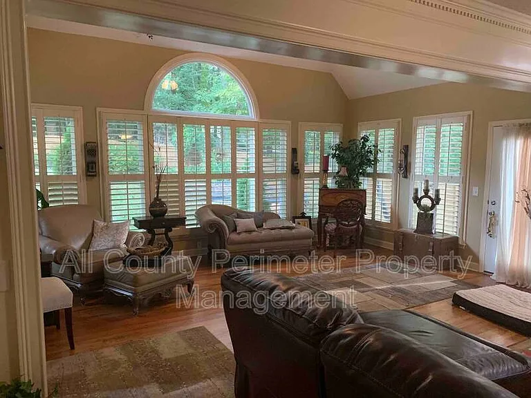 2345 Bray Ct NE — Photo 8