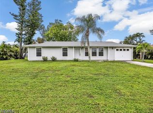 334 SW 28th Ter, Cape Coral, FL 33914