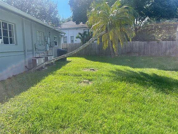 4th image of 2845 9th Ave N