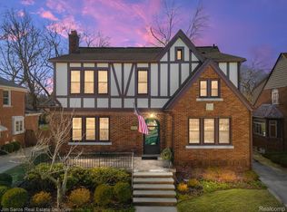 1323 Audubon Rd, Grosse Pointe, MI 48230