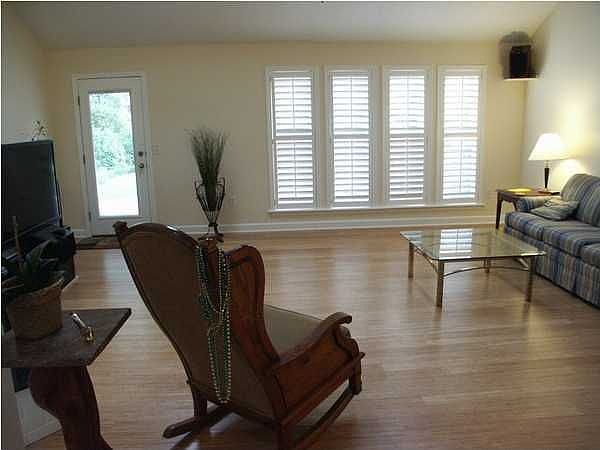 2nd image of 5847 Ferncreek Dr