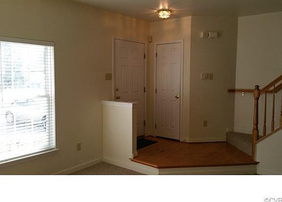 2nd image of 2947 Queensland Dr #2947