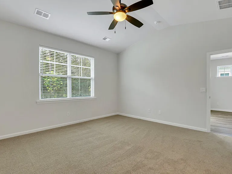 155 Holloway Hl — Photo 24